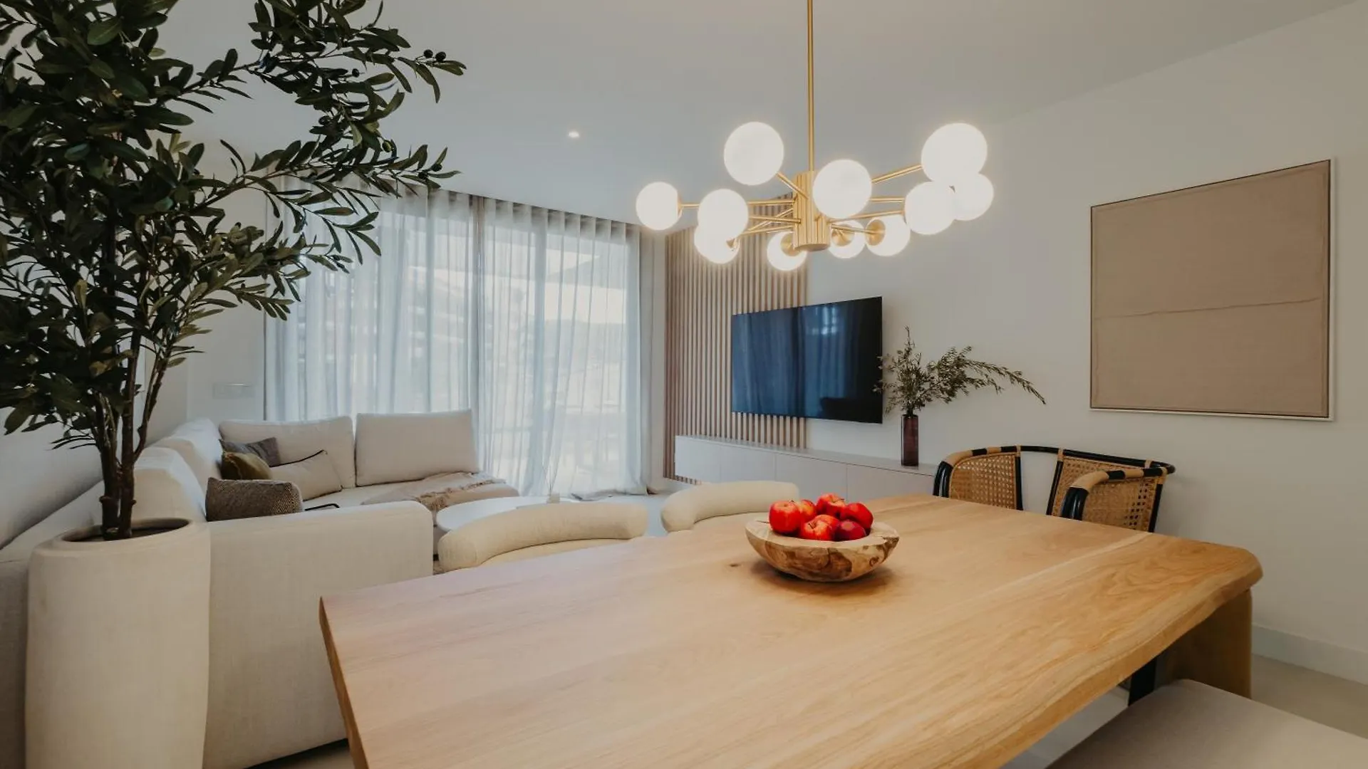 Higueron Rental Lomas Solarium Fuengirola